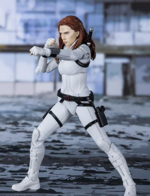 S.H. Figuarts - Black Widow: Black Widow (White Snow Suit Ver.) P-Bandai Exclusive