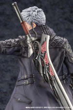 Devil May Cry 5 - Nero ARTFXJ Statue