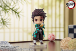 Figuarts Mini Demon Slayer: Kimetsu no Yaiba - Kamado Tanjiro (Kyojuro Rengoku's Sword Guard Ver.)