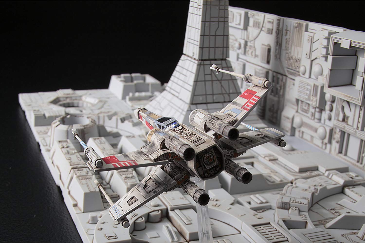 Death Star Attack Set Scale Model Kit