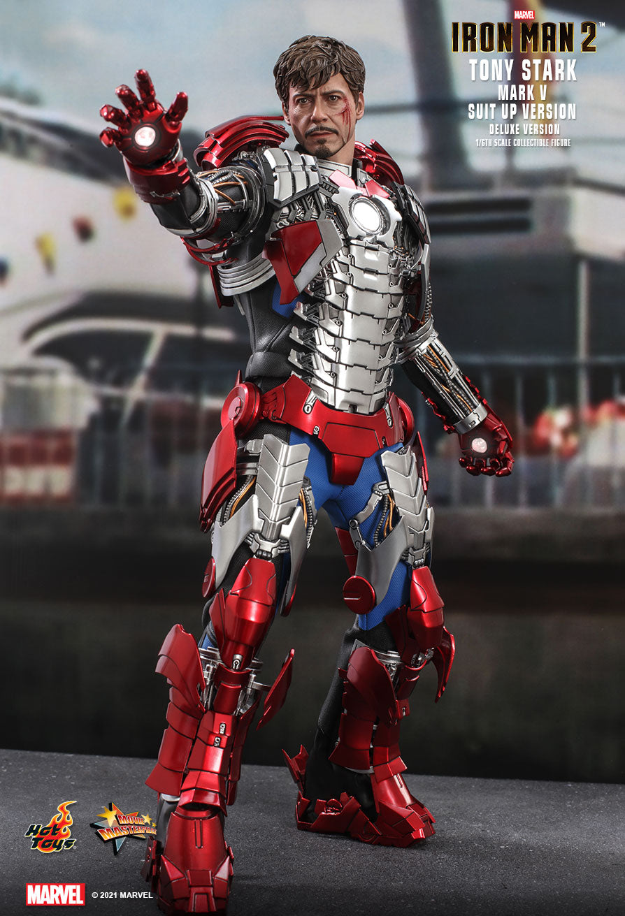 Iron Man 2 - Tony Stark (Mark V Suit Up Ver.) MMS600-D18