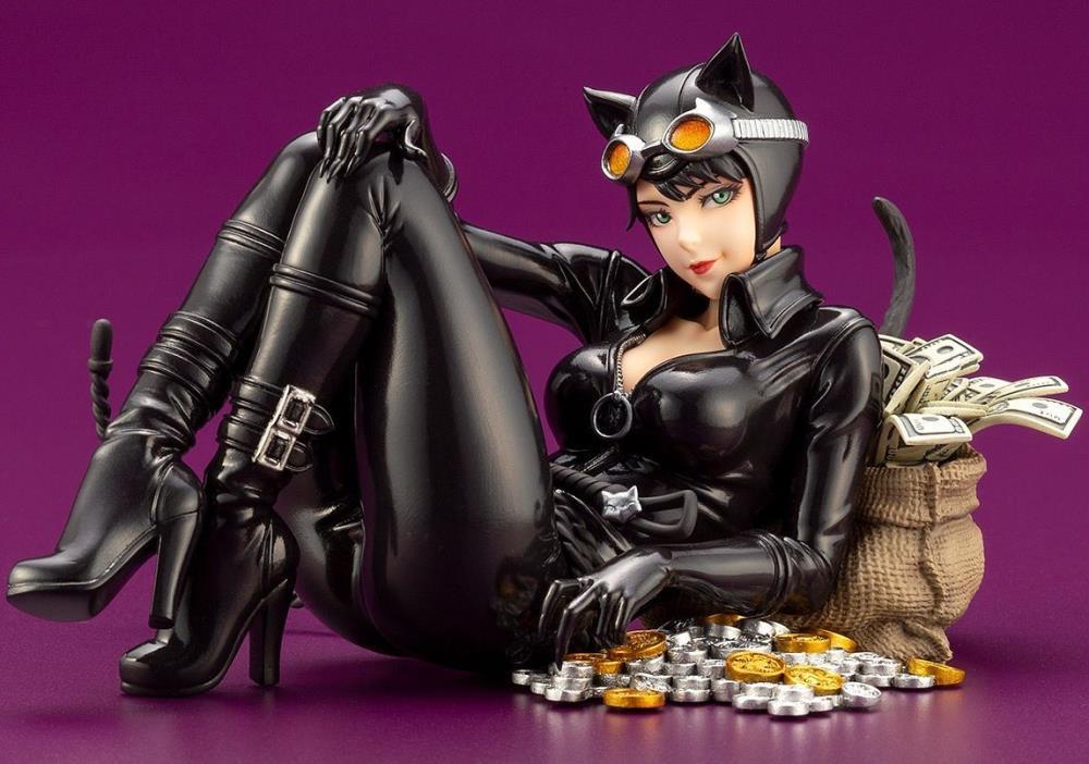 DC Comics: Catwoman Returns Bishoujo Statue