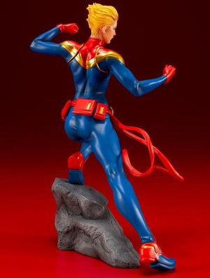 Marvel Comics Avengers: Captain Marvel Artfx+ Statue